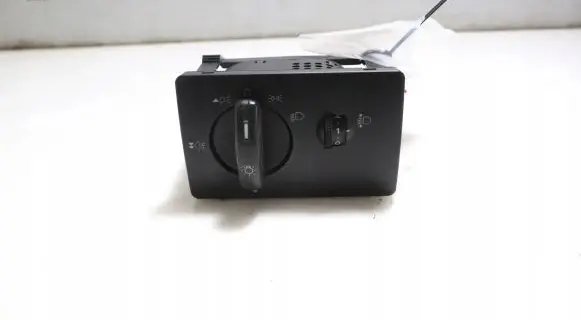 Ford C-MAX I Light switch