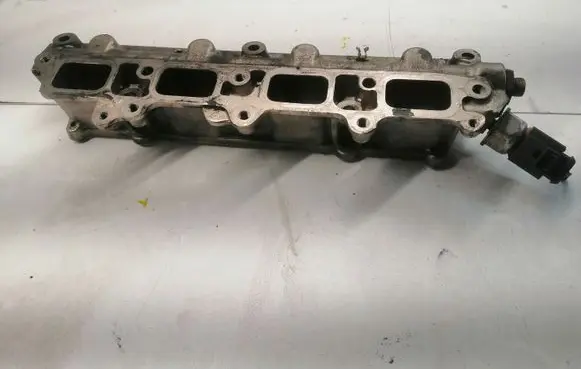 Volkswagen Golf VI Intake manifold GK284 03C906051H