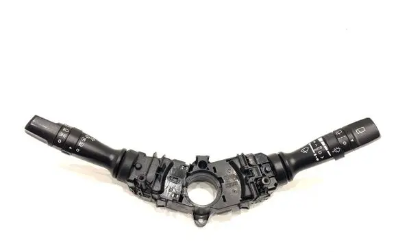 Wiper turn signal indicator stalk/switch