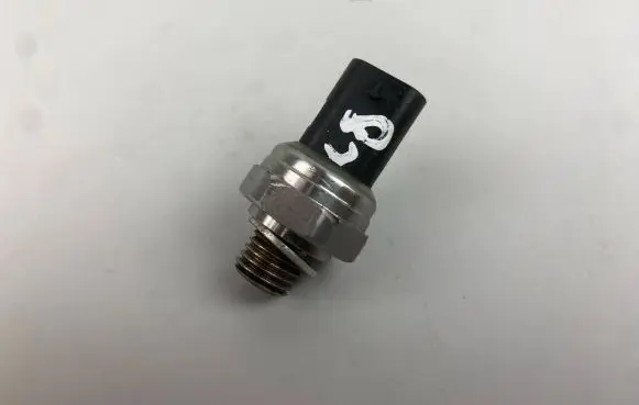 Seat Leon IV Oil pressure sensor 05E906277A