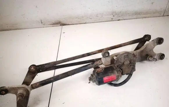 KIA Sorento Front wiper linkage and motor