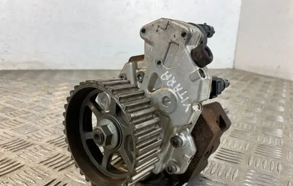 Suzuki Grand Vitara II Fuel injection high pressure pump 8200659766 0445010087 200256255