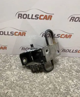 Audi A8 S8 D3 4E Front door lower hinge 4E0831411A