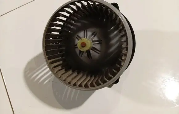 Subaru Legacy Heater fan/blower 272700022