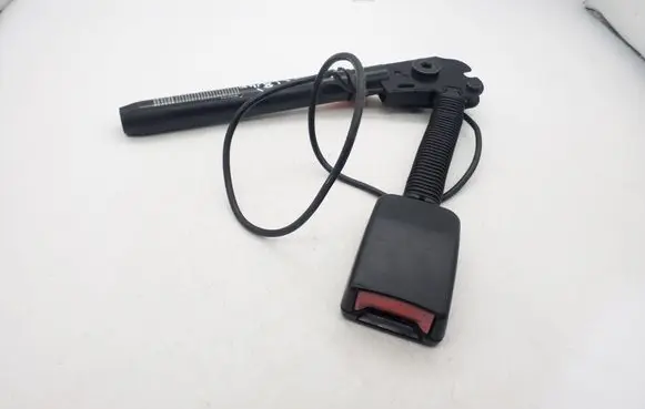 Ford C-MAX I Front seatbelt buckle 3M51R61208BE 601605100E