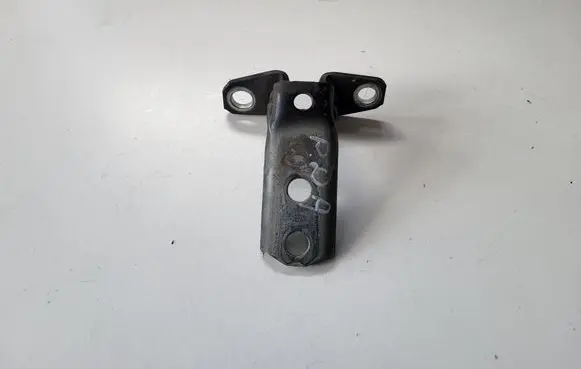 Mitsubishi ASX Front door lower hinge 