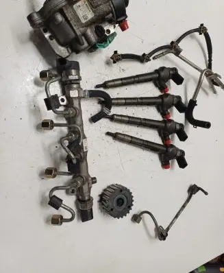 Skoda Octavia Mk3 (5E) Fuel injection system set 0445010537 04L089B 0445110475