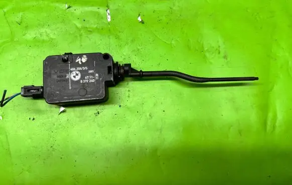 BMW 3 E46 Central locking motor 8372240 40620435 6711