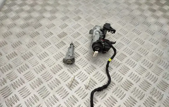 Skoda Octavia Mk3 (5E) Ignition lock 1K0905851 5Q0905865 5E0837167A