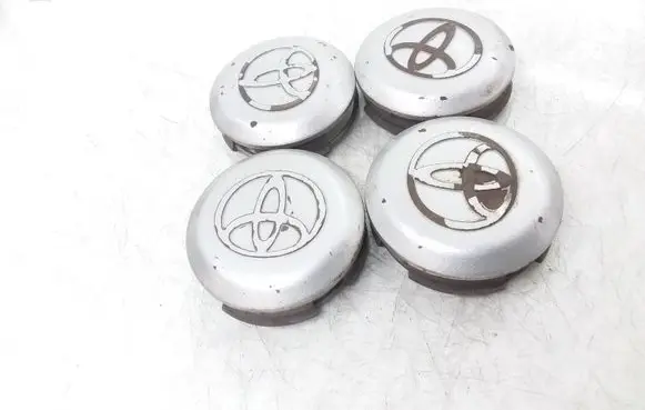 Toyota Avensis T250 Original wheel cap 4260305030 426030503000