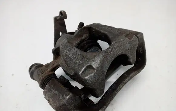 Renault Master III Rear brake caliper 440001395R