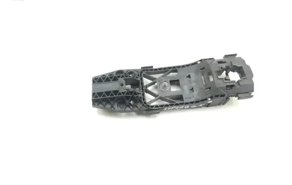 Rear door exterior handle/bracket