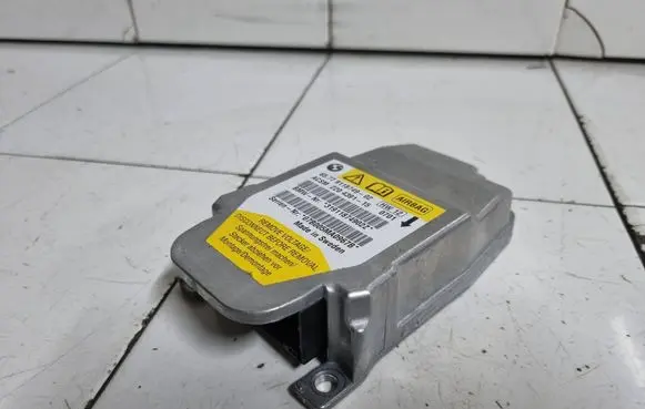 BMW 5 E60 E61 Airbag control unit/module 9118749 07B005MA0967B 31911874902Z