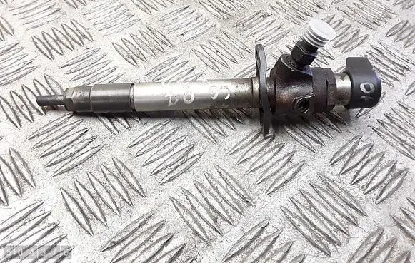 Fuel injector