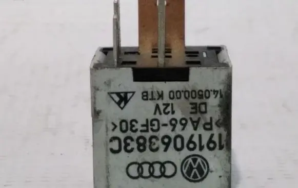 Volkswagen Golf IV Other relay 191906383C