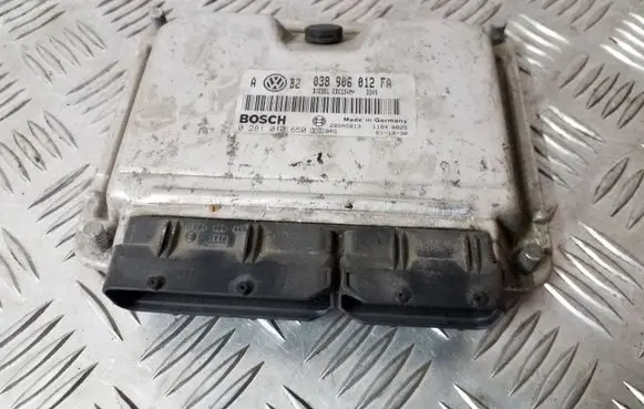 Volkswagen Golf IV Engine control unit/module 0281010650 038906012FA