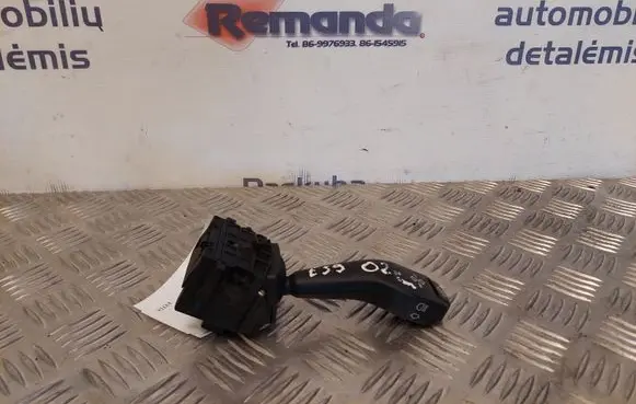 BMW 5 E39 Indicator stalk 8363668