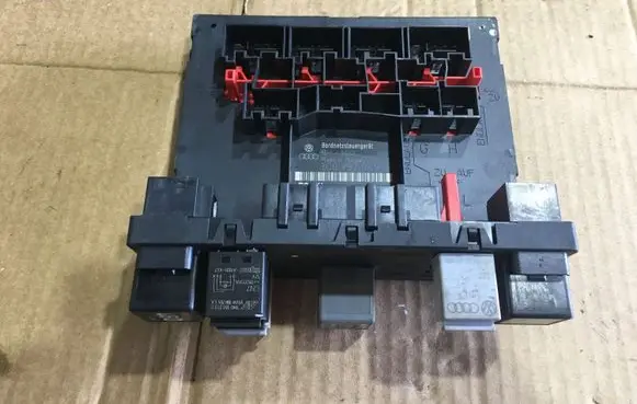 Volkswagen PASSAT B6 Comfort/convenience module 3C0937049J