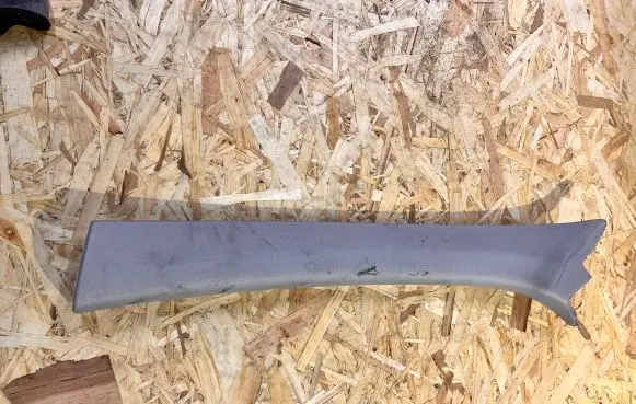 Mercedes-Benz C W204 (A) pillar trim A2046902126
