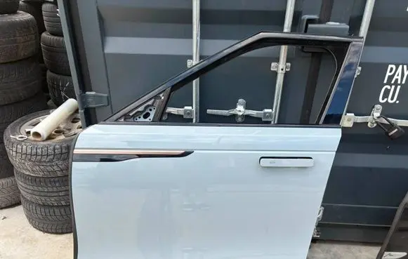 Land Rover Range Rover Velar Front door J8A220125AA J8A220125