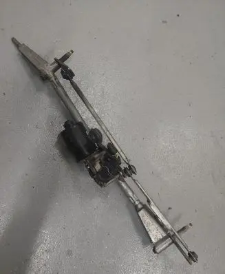 Volvo V70 Front wiper linkage and motor 404775 09151845