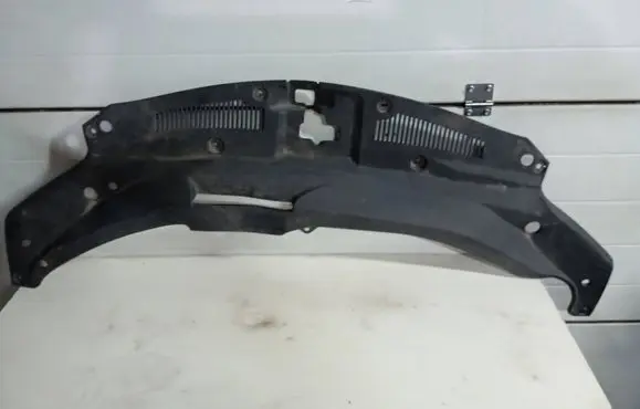 Lexus RX 450H Radiator trim 532954806070