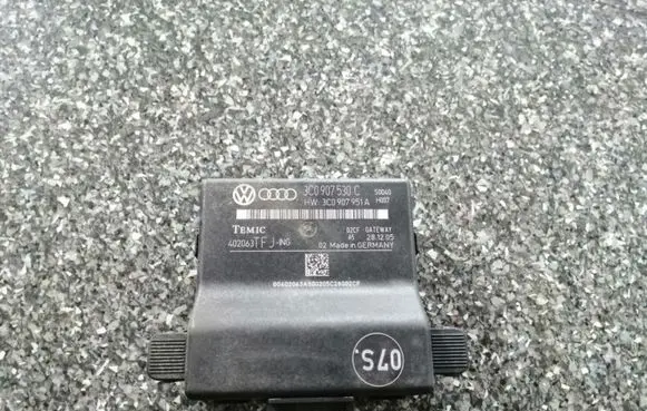 Volkswagen PASSAT B6 Other control units/modules 3C0907530C