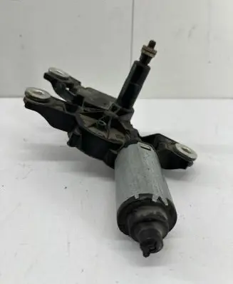 Volkswagen PASSAT B7 Rear window wiper motor 53032812 3C9955711A 248634315