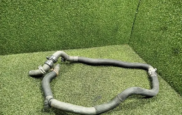 Renault Trafic III (X82) Engine coolant pipe/hose 924106155R 93450198