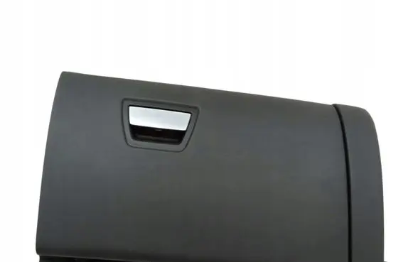 Maserati Ghibli Glove box