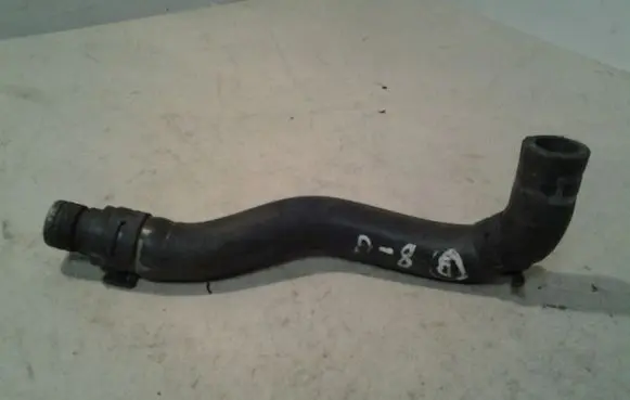 Audi A8 S8 D3 4E Engine coolant pipe/hose 059121073B