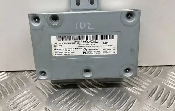 Mercedes-Benz CLC CL203 Sound amplifier A2049000300 A1718270345 A2049020900