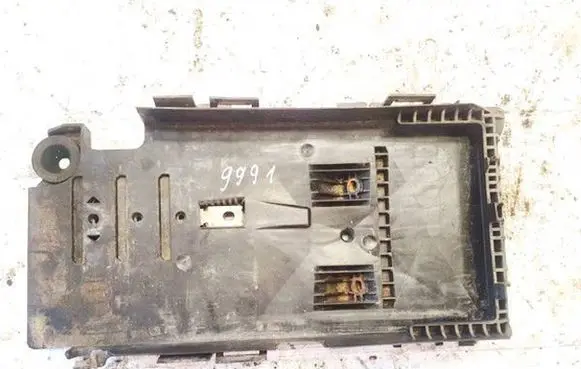 Ford Mondeo MK IV Battery box tray 6g9110723af 6g91-10723-af
