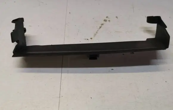 Volkswagen Touran I Intercooler air channel guide 1T0805962