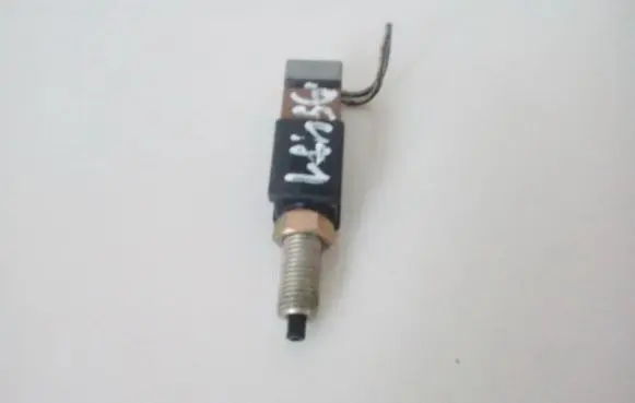 Subaru Forester SF Brake pedal sensor switch