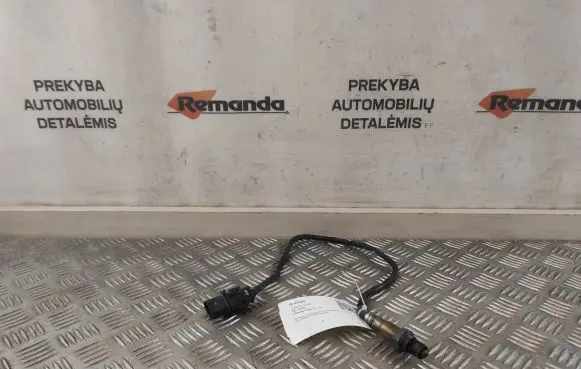 Volkswagen Tiguan Lambda probe sensor 03L906262 0281004085