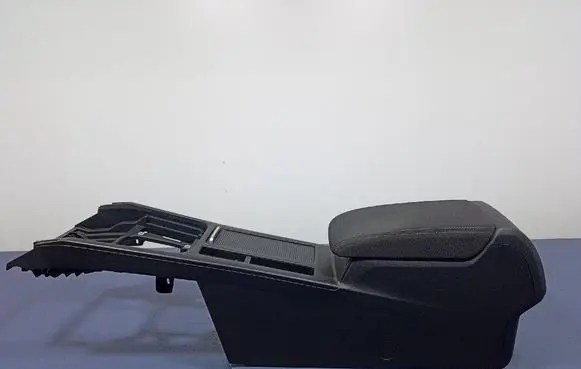 Volkswagen PASSAT CC Center console 3G1863241C