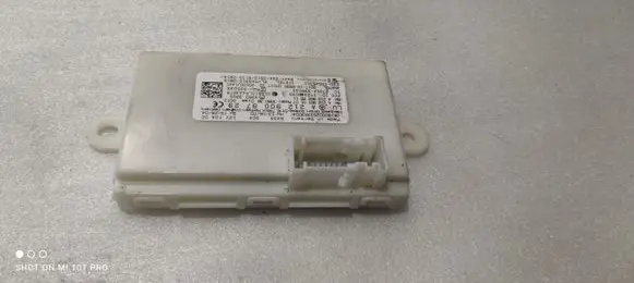 Mercedes-Benz GL X166 Keyless (KESSY) go control unit/module A2129009729