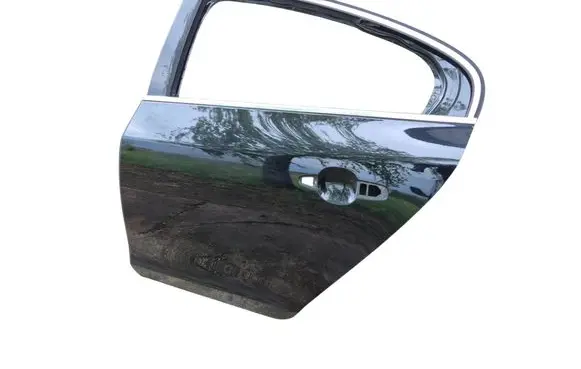 Volvo S60 Rear door 142460