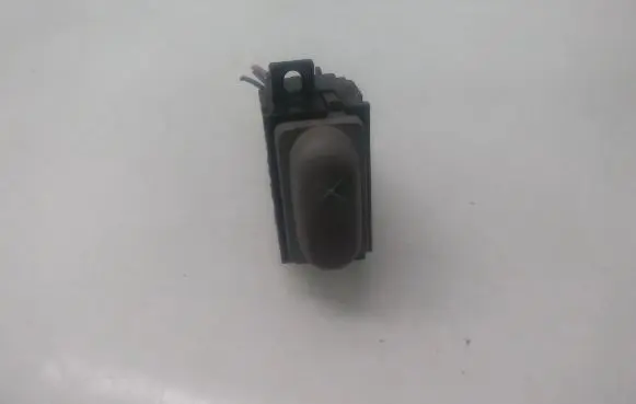 Renault Scenic I Central locking switch button 7700433117