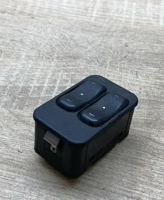 Opel Astra G Electric power window relay 90561088 13363201