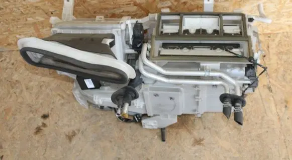 Toyota Prius (XW20) Interior heater climate box assembly 8701047100 4432004473 1172003260
