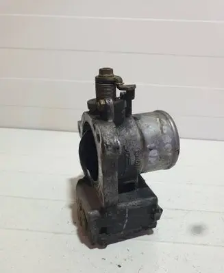 Toyota Corolla E120 E130 Throttle valve 8967221020