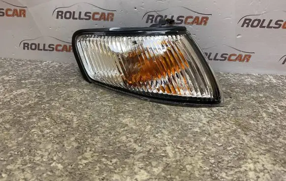 Front indicator light