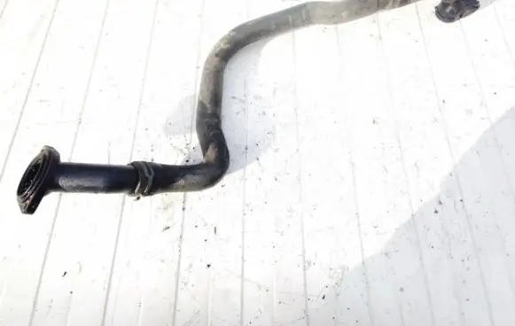 Skoda Octavia Mk2 (1Z) Engine coolant pipe/hose 06A121121C 038121121D