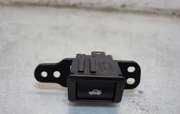 Lexus GS 250 350 300H 450H Tailgate opening switch 5544630260