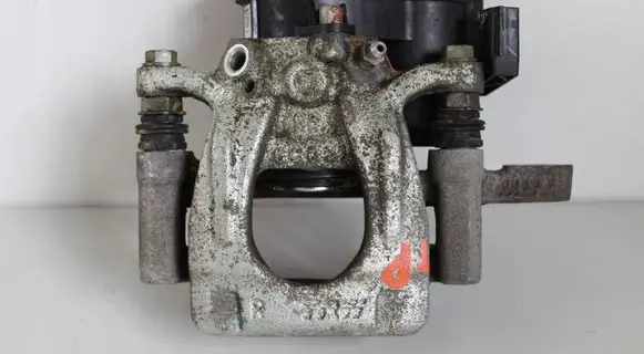 Nissan X-Trail T32 Rear brake caliper 