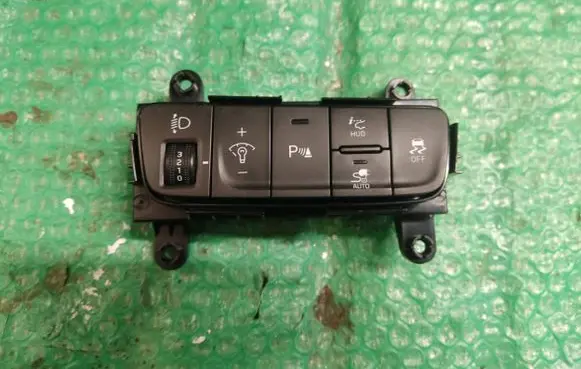 Hyundai Kona I Other switches/knobs/shifts 93710-FCCF0TRY 3Y81A01000 20201210007
