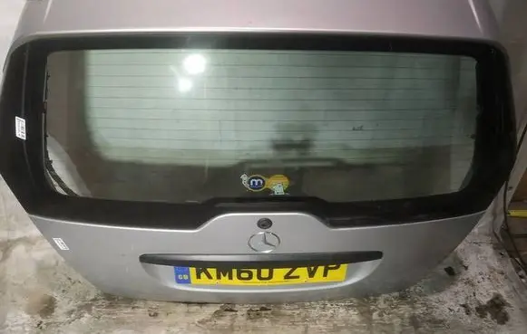 Tailgate/trunk/boot lid