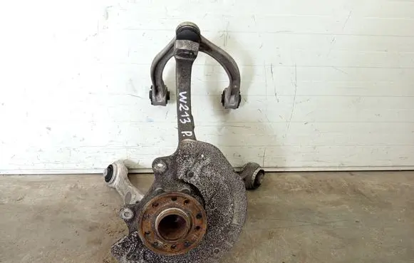 Mercedes-Benz E W213 Front wheel hub spindle knuckle ZROTNICA